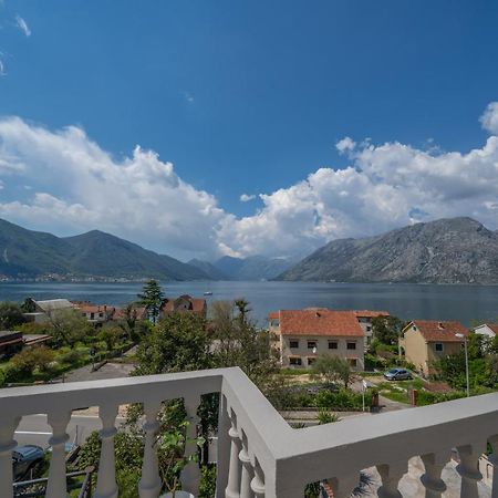 Apartment With Sea View Kotor Dış mekan fotoğraf