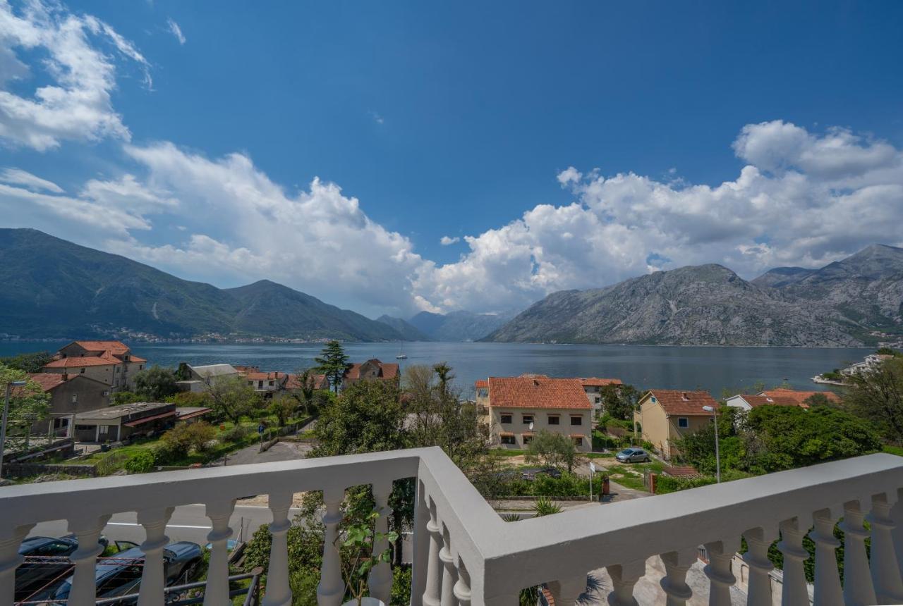 Apartment With Sea View Kotor Dış mekan fotoğraf