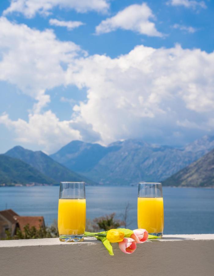 Apartment With Sea View Kotor Dış mekan fotoğraf